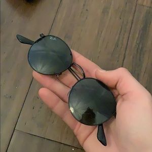 Ray-Ban round sunglasses